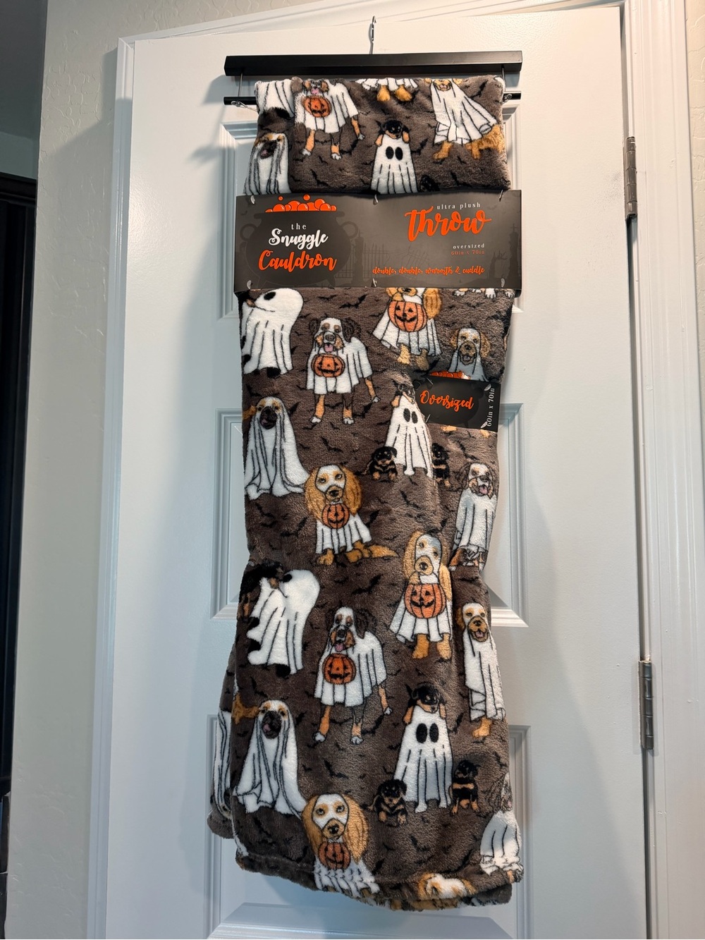 NWT The Snuggle Cauldron Halloween Ghost Dogs Plush Throw Blanket 60x70